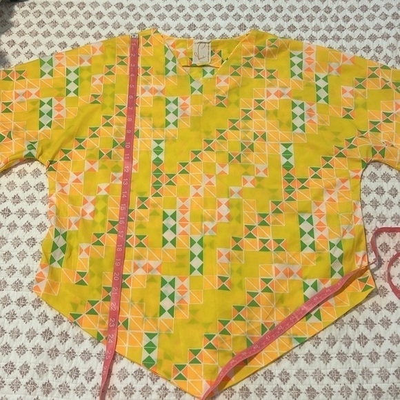 Vintage Vanda Fashions Key West Hand Print Floral Handkerchief Hem Blouse Top - Picture 7 of 8